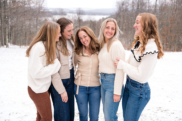 carr_family_2024-108