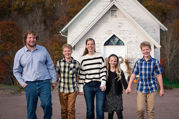 brenneman_family_2025-35