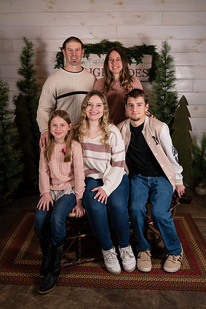 hamilton_family_2025