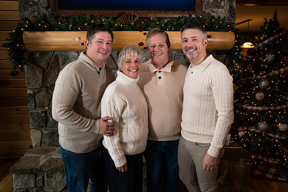 doster_family_christmas_2025-43