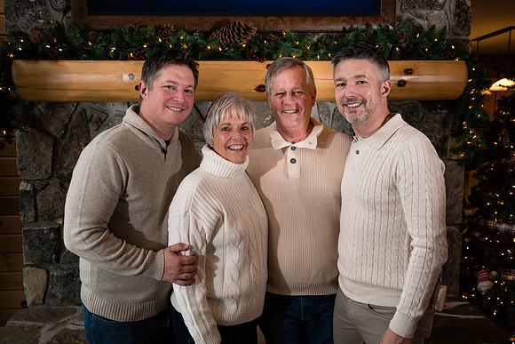 doster_family_christmas_2025-42
