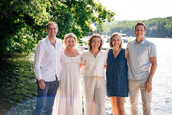 2026_Rennerfamily-72