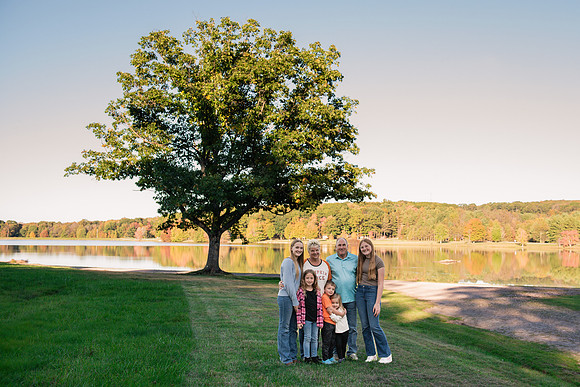 2026_ellis_extdfamily-62