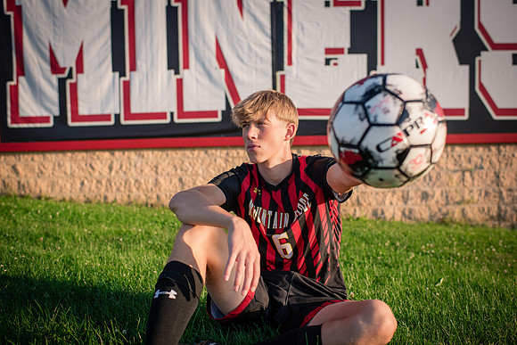 sean_strawderman_senior_2023-88