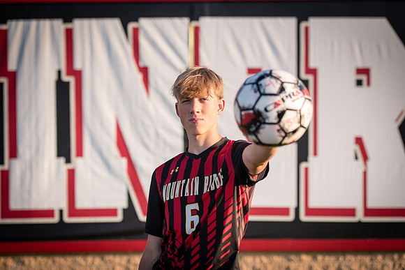 sean_strawderman_senior_2023-76
