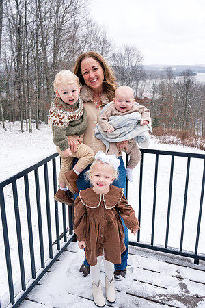 carr_family_2024-185