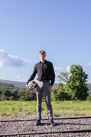 sean_strawderman_senior_2023-24