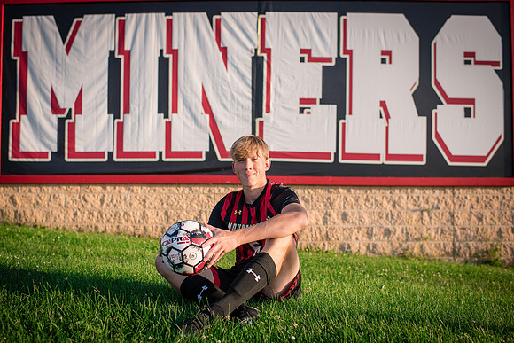 sean_strawderman_senior_2023-85