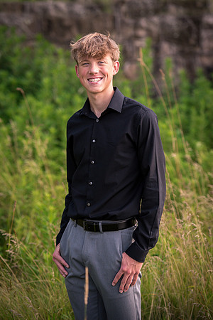 sean_strawderman_senior_2023-18
