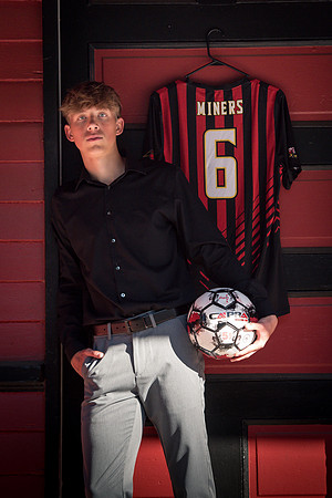 sean_strawderman_senior_2023-16