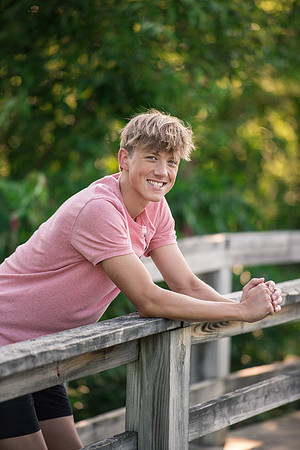 sean_strawderman_senior_2023-44