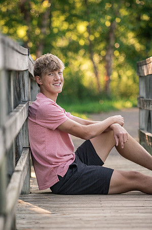 sean_strawderman_senior_2023-56