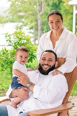 natasha_ali_family_2022_final-9