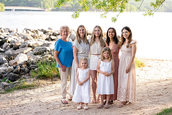 megan_nice_family_2025-83