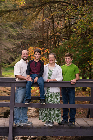 mike_lynnette_extd_family_2023-7