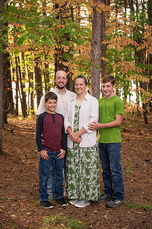 mike_lynnette_extd_family_2023-24
