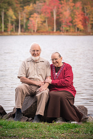 mike_lynnette_extd_family_2023-45