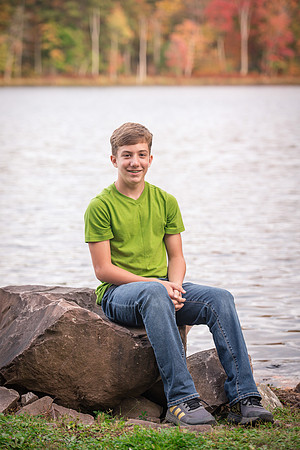 mike_lynnette_extd_family_2023-48
