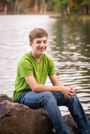 mike_lynnette_extd_family_2023-50