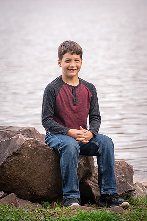 mike_lynnette_extd_family_2023-52