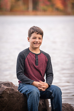mike_lynnette_extd_family_2023-53