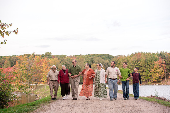 mike_lynnette_extd_family_2023-62