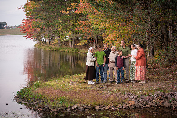 mike_lynnette_extd_family_2023-72