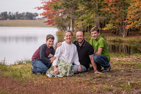 mike_lynnette_extd_family_2023-85