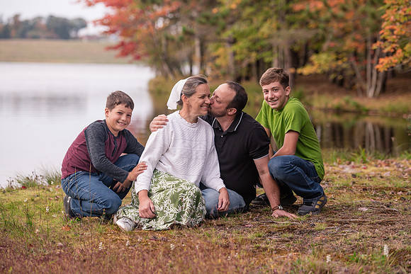 mike_lynnette_extd_family_2023-87