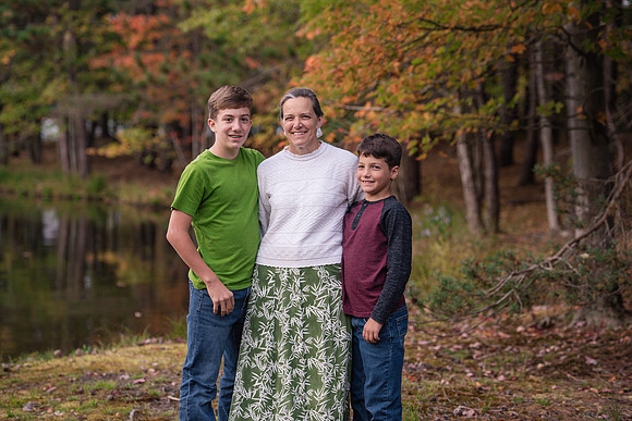 mike_lynnette_extd_family_2023-109
