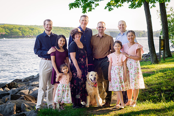hellauer_family_2022_final-30