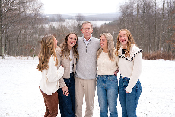 carr_family_2024-121