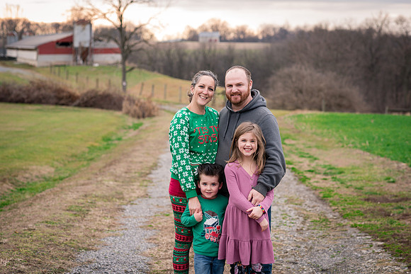 2024_EverhartXmas_final-52