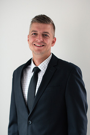 bry_guy_headshots_2024-7