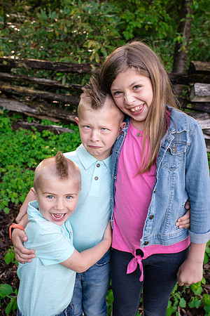 collier_family_2024_final-40