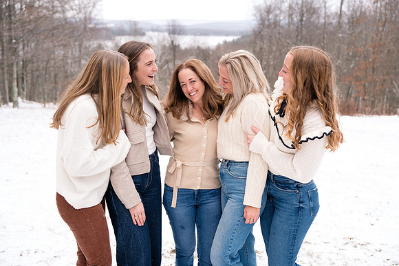 carr_family_2024-107