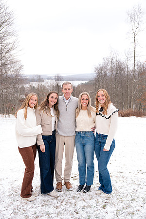 carr_family_2024-117