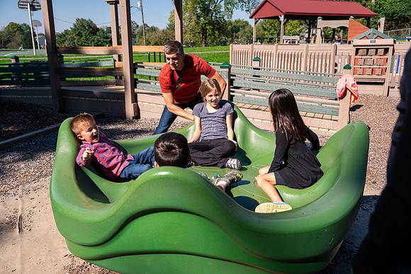 playground_cousins_2024-23