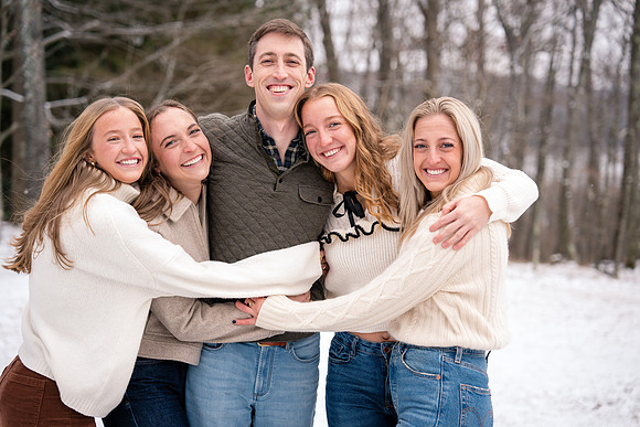 carr_family_2024-80