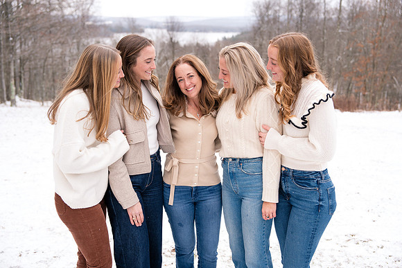carr_family_2024-106